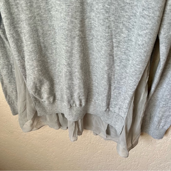 Theory Gray Cashmere & Silk V-neck Sweater Size Large - Picture 3 of 9